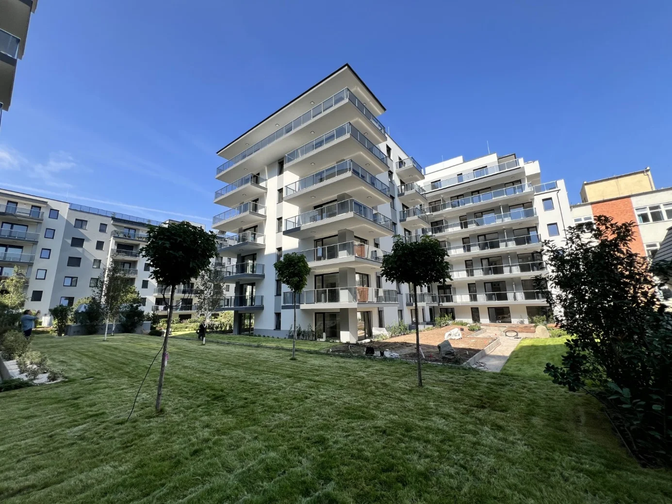 Referencia épületek, udvar, nappali fény